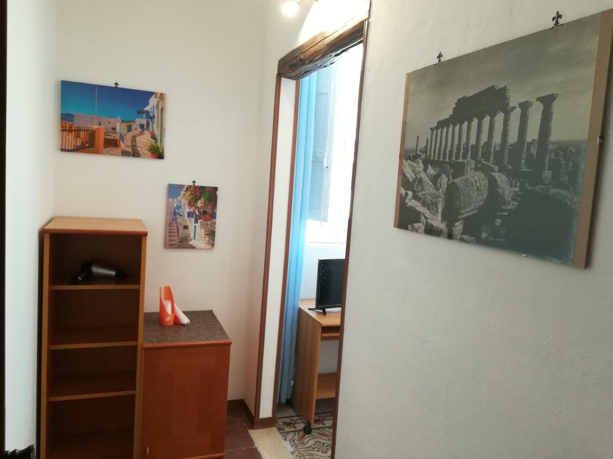 A Due Passi Dal Centro Apartment Trapani Exterior photo